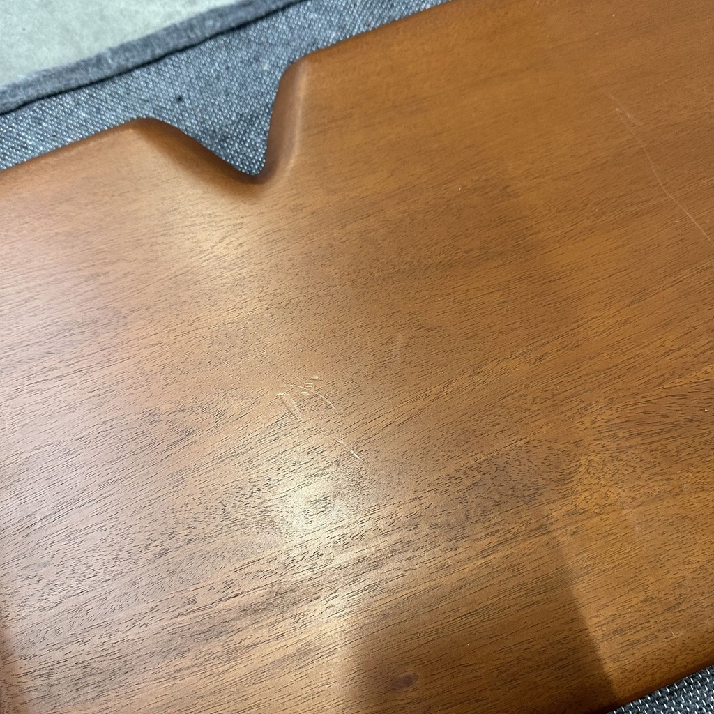 PI wall shelf