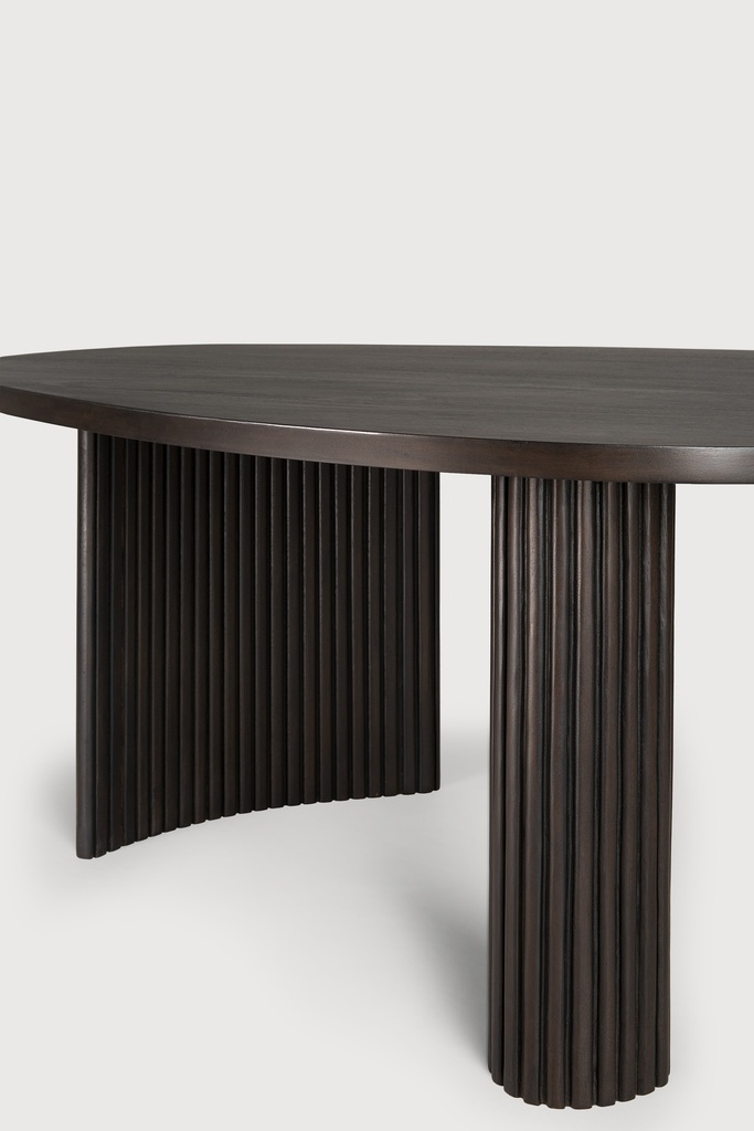 Boomerang coffee table