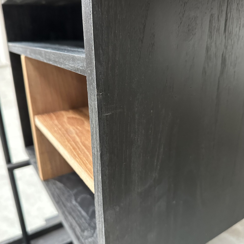 Oscar desk