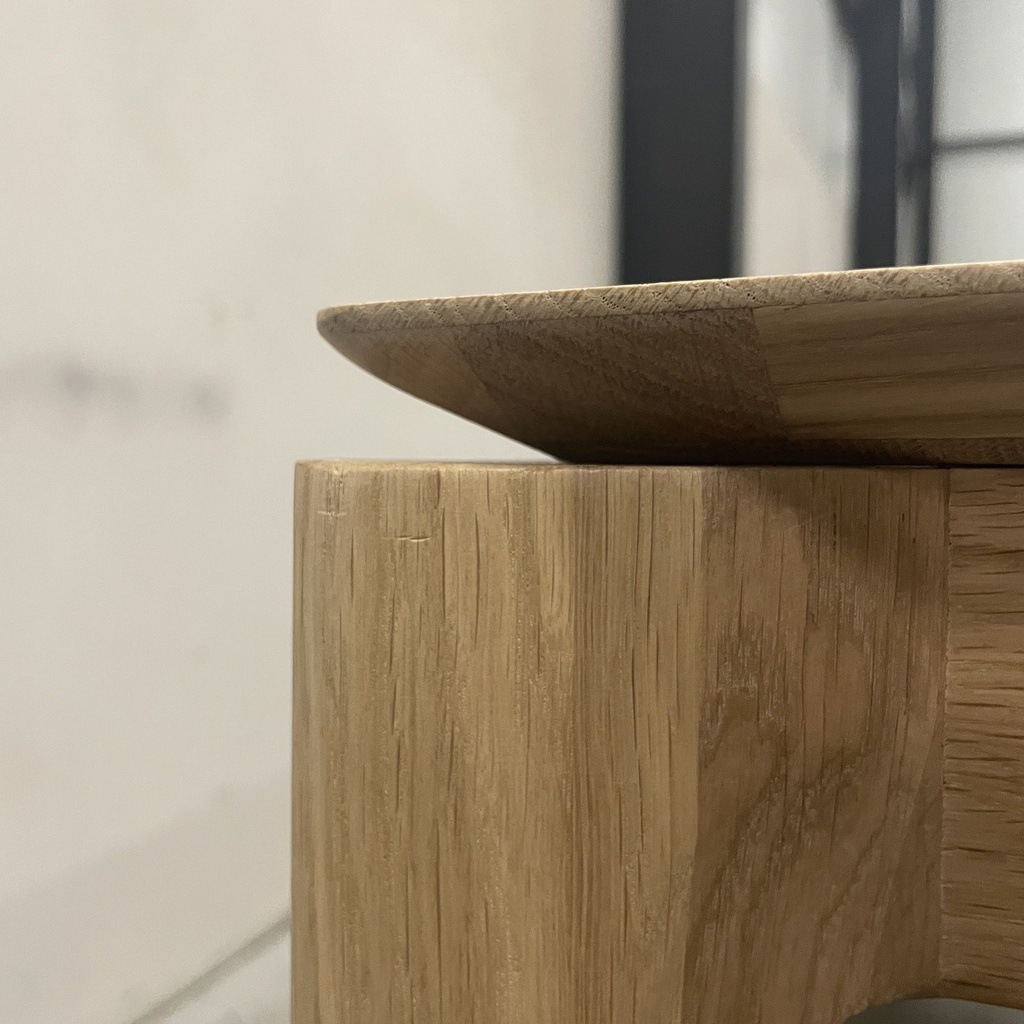 Bok extendable dining table