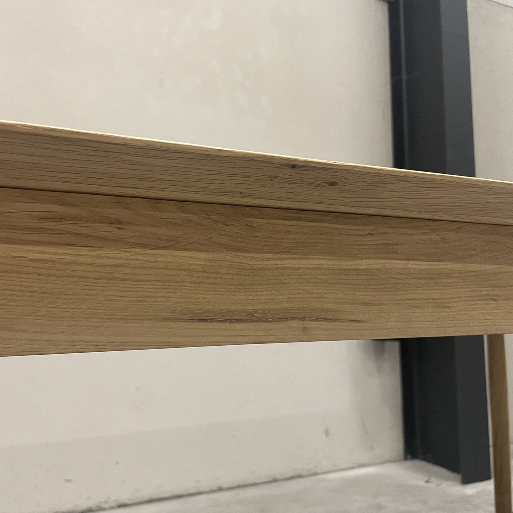 Bok extendable dining table