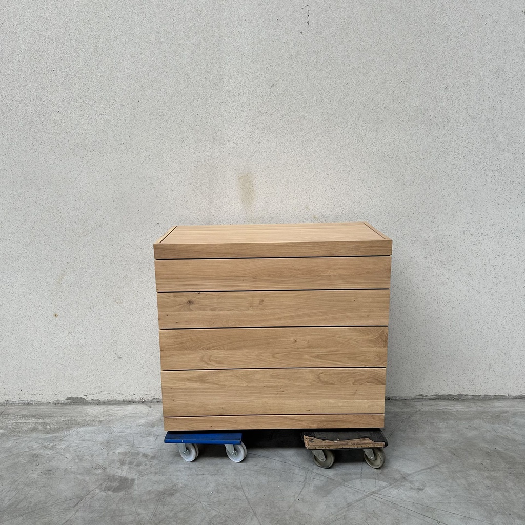 Burger dresser