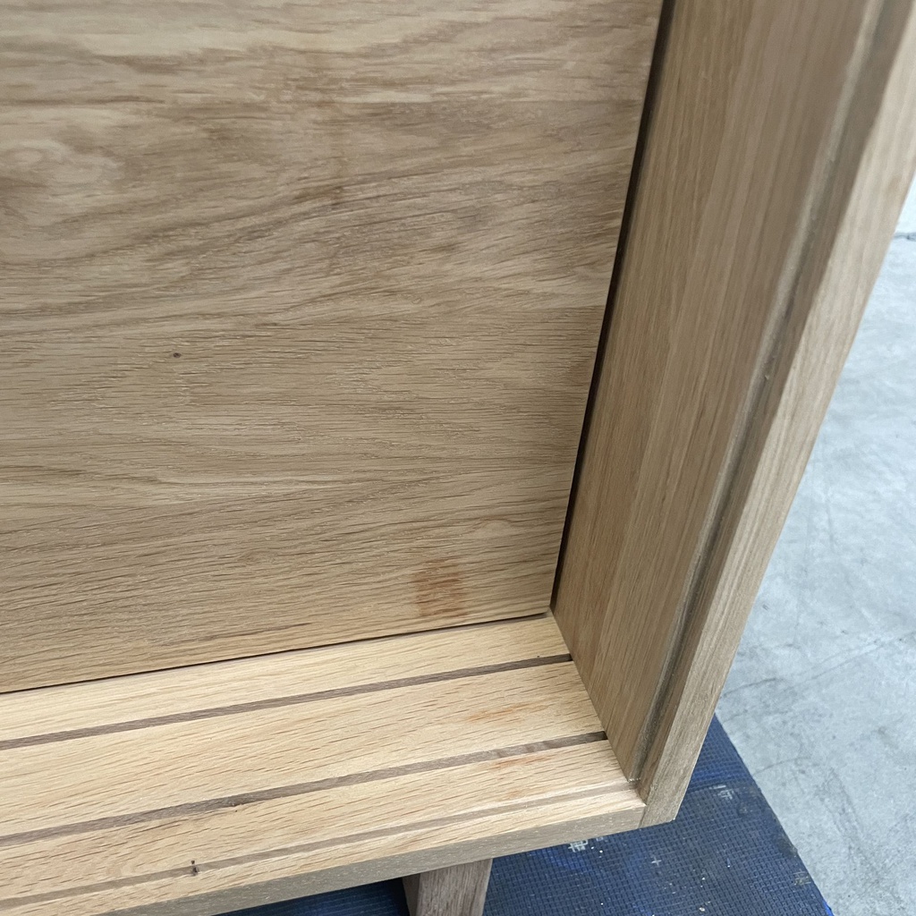 Wave cupboard