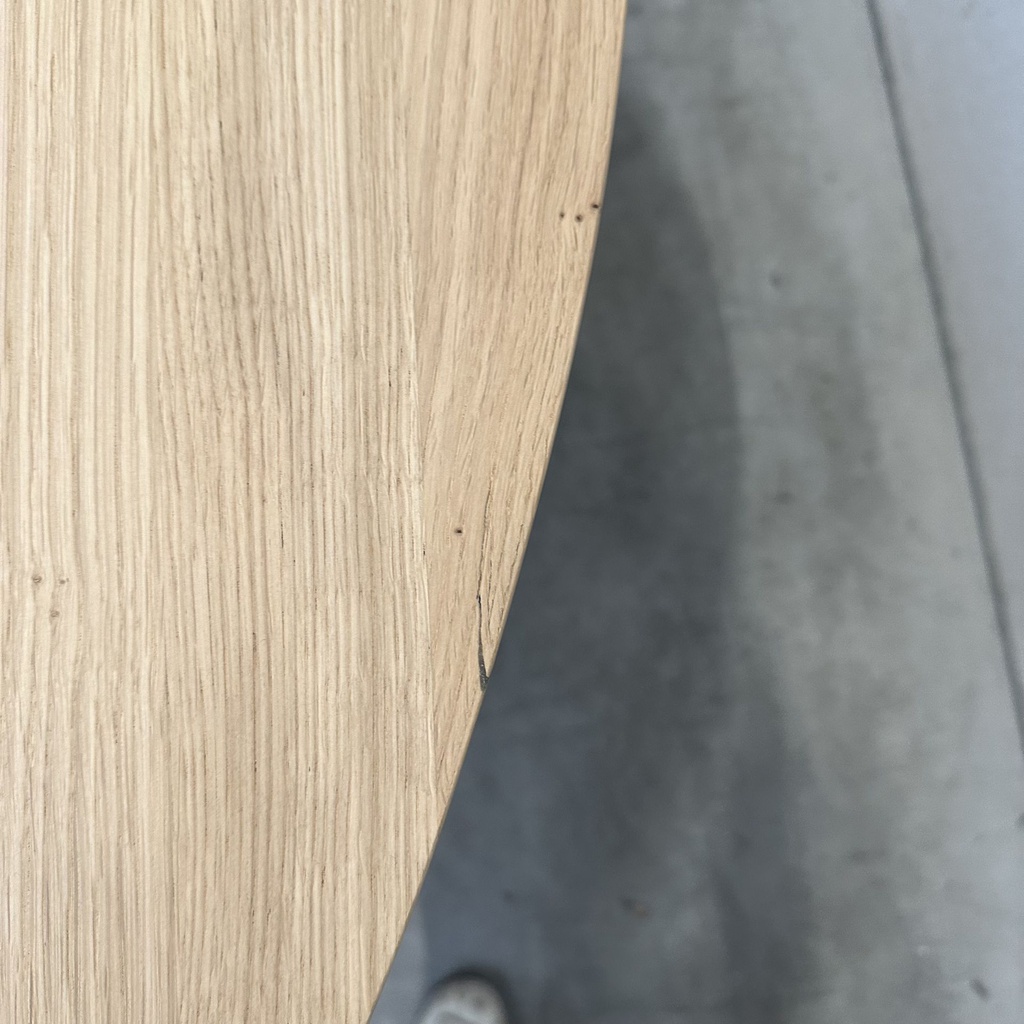 Circle dining table
