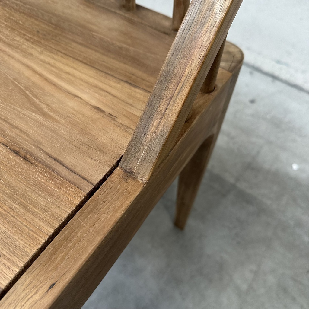 Spindle bench