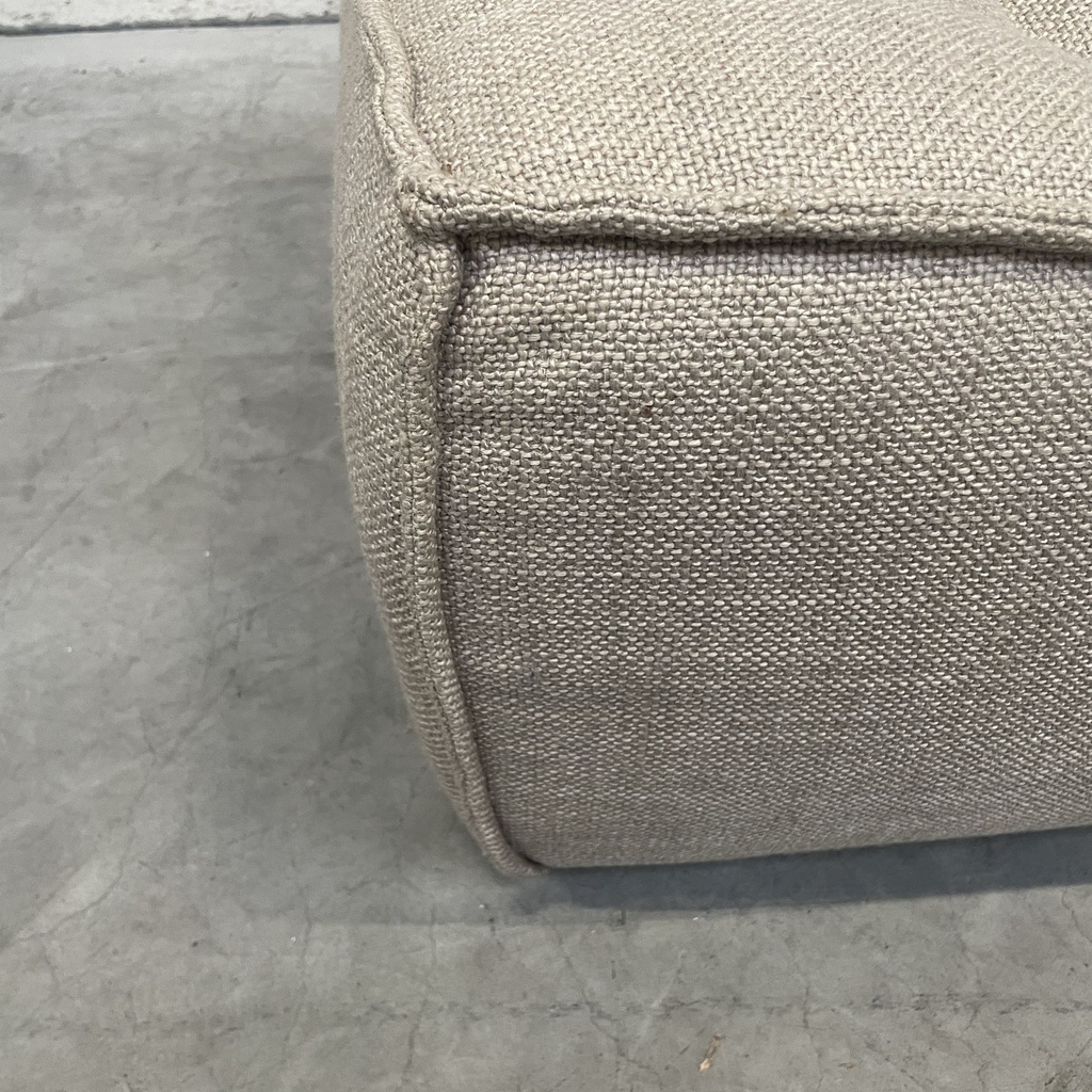 N701 footstool