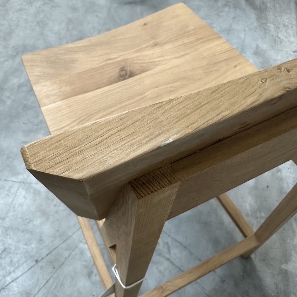 N3 counter stool