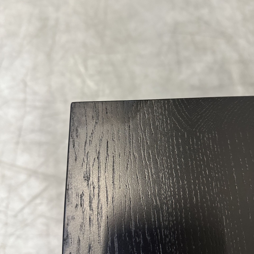 U desk