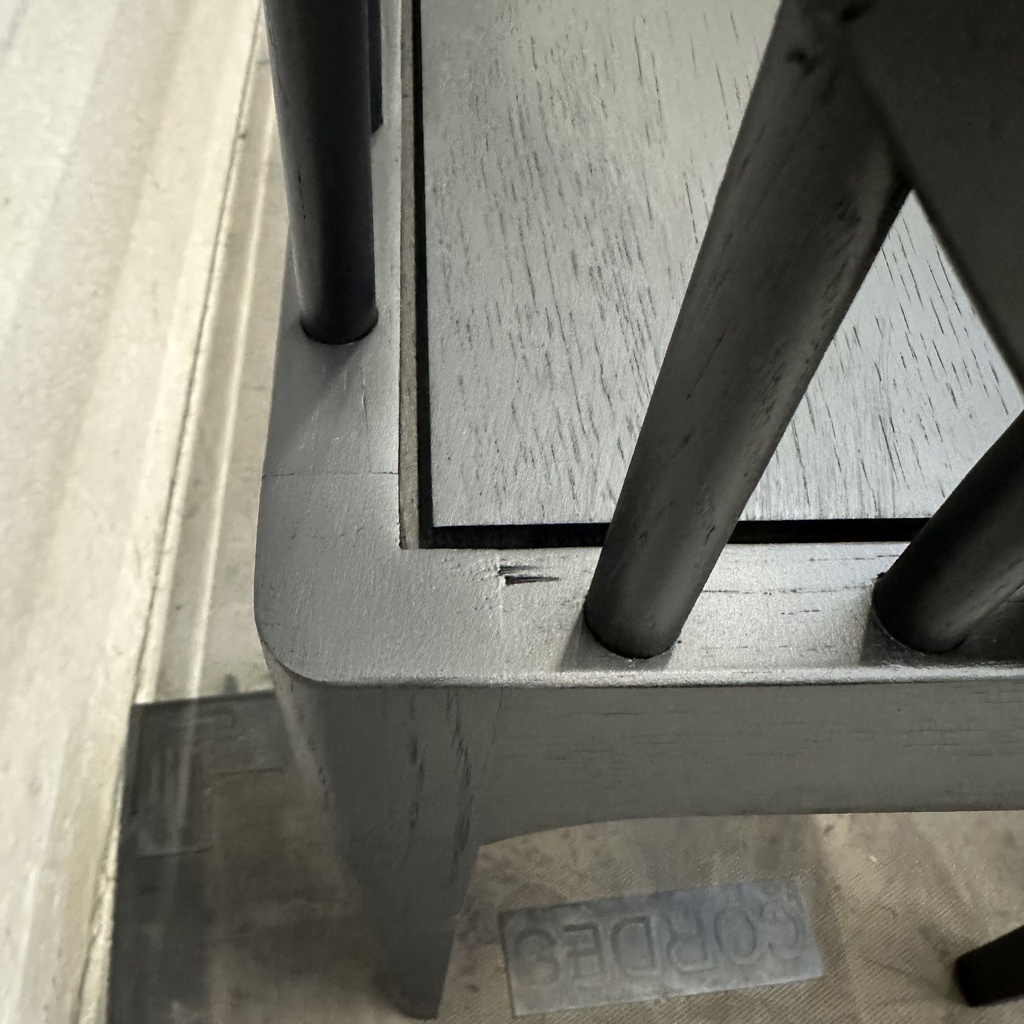 Spindle bench