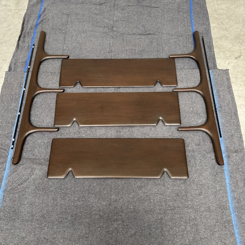PI wall shelf