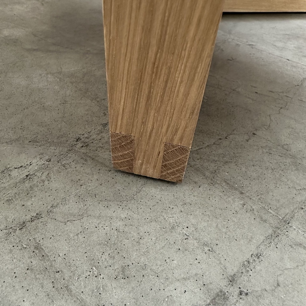 Tripod coffee table