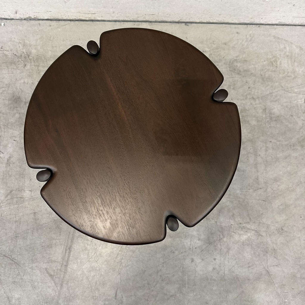 PI side table