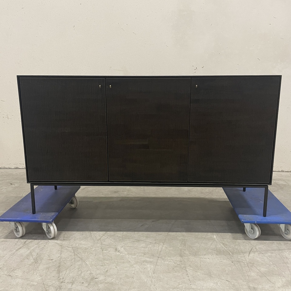 Grooves sideboard