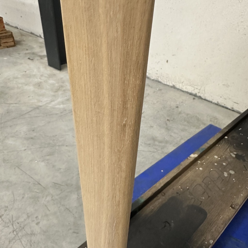 Bok extendable dining table