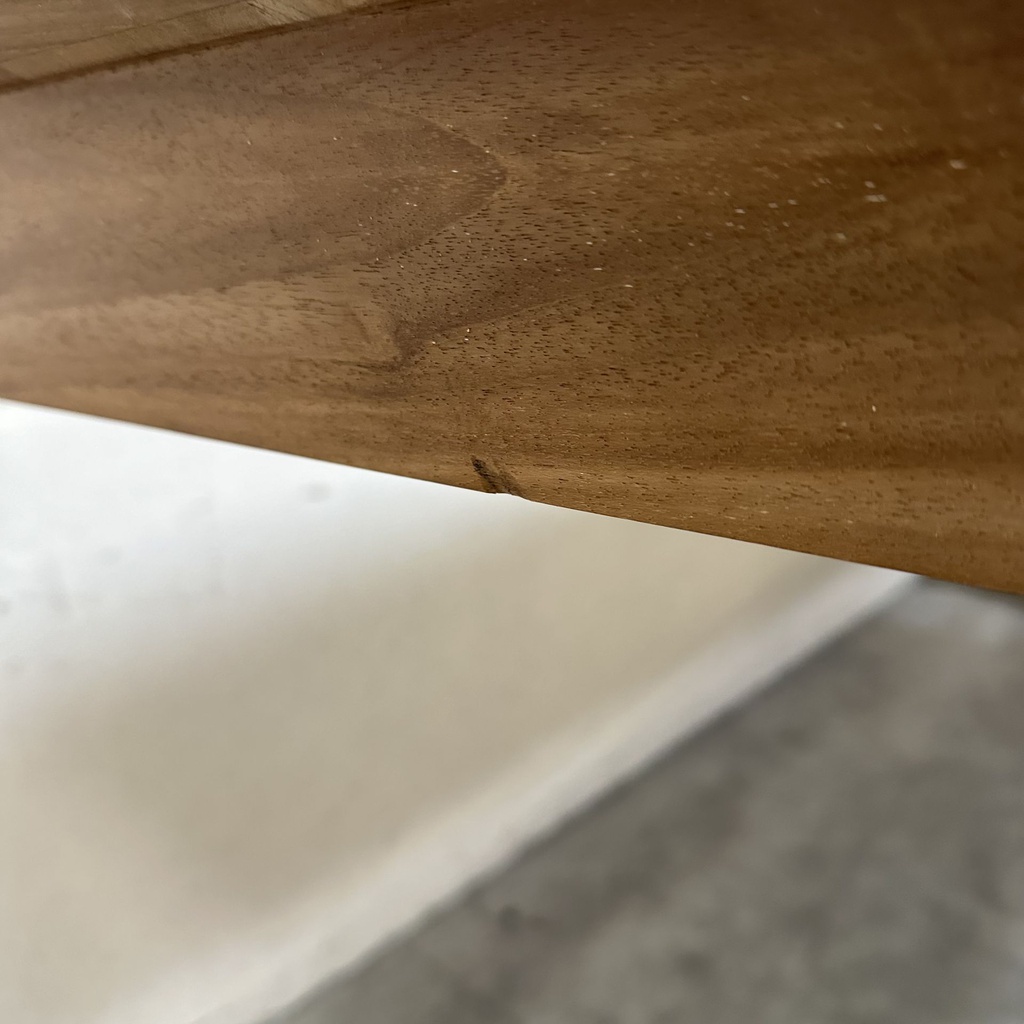 Bok extendable dining table