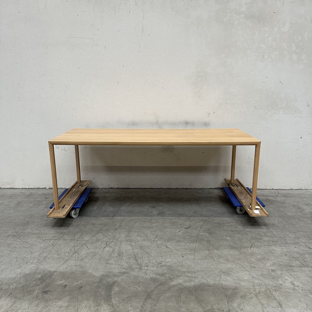 Air dining table