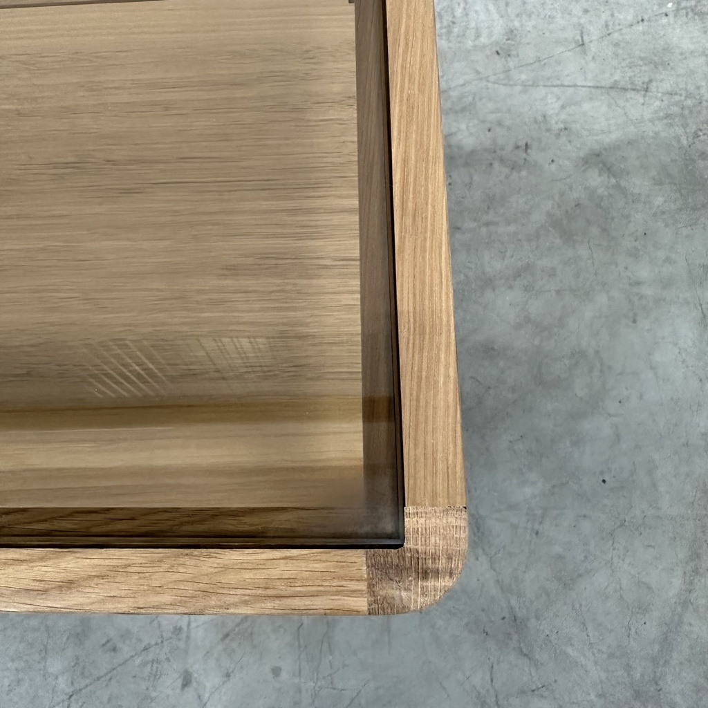Spindle bedside table