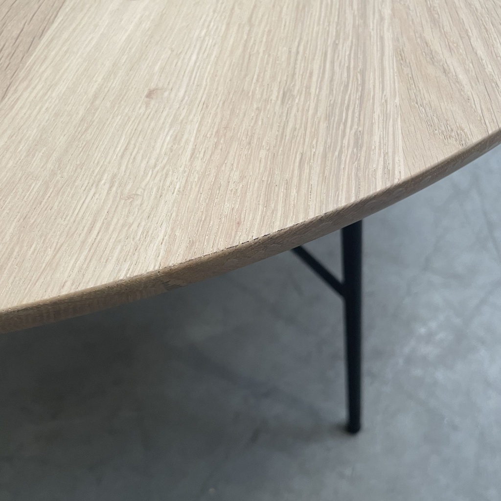 Disc coffee table