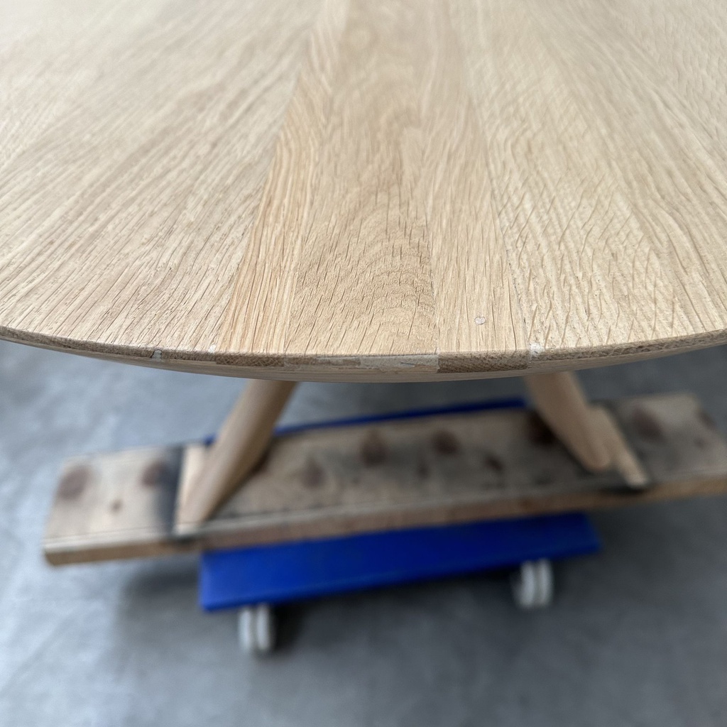 Mikado dining table