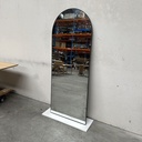 Clear gate floor mirror