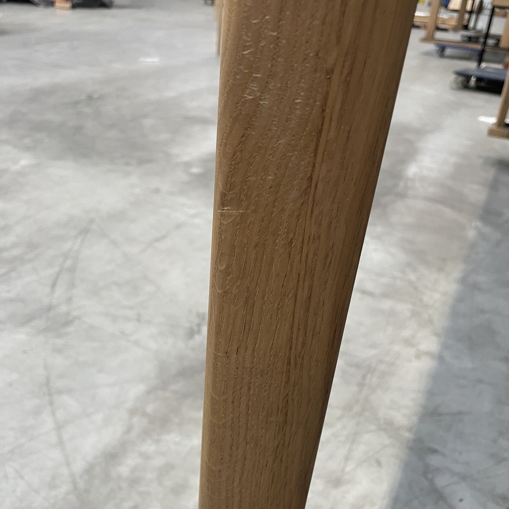 Bok extendable dining table