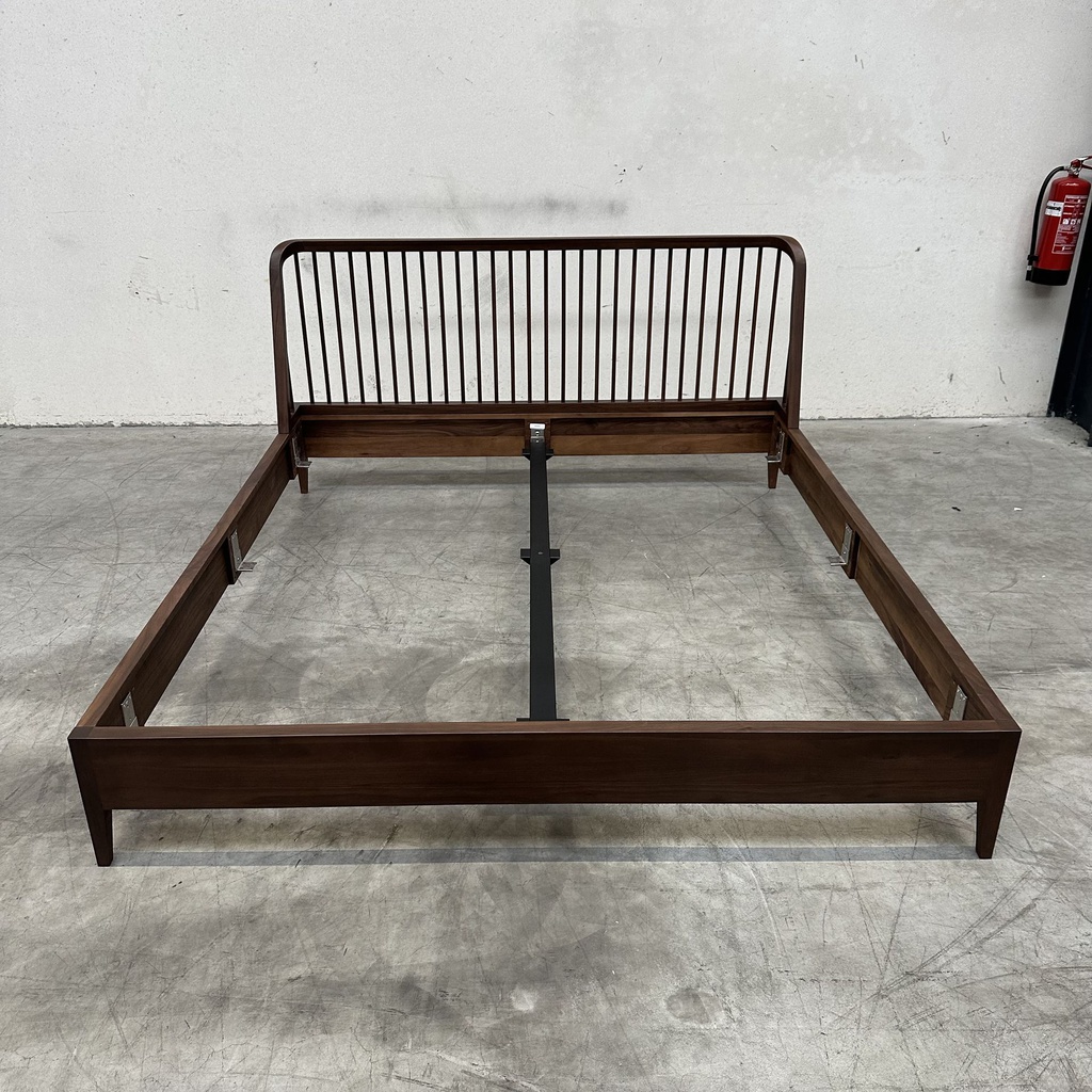 Walnut Spindle bed