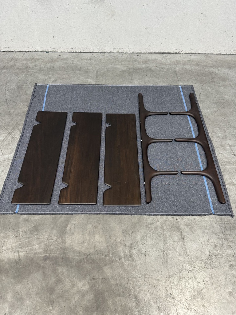 PI wall shelf