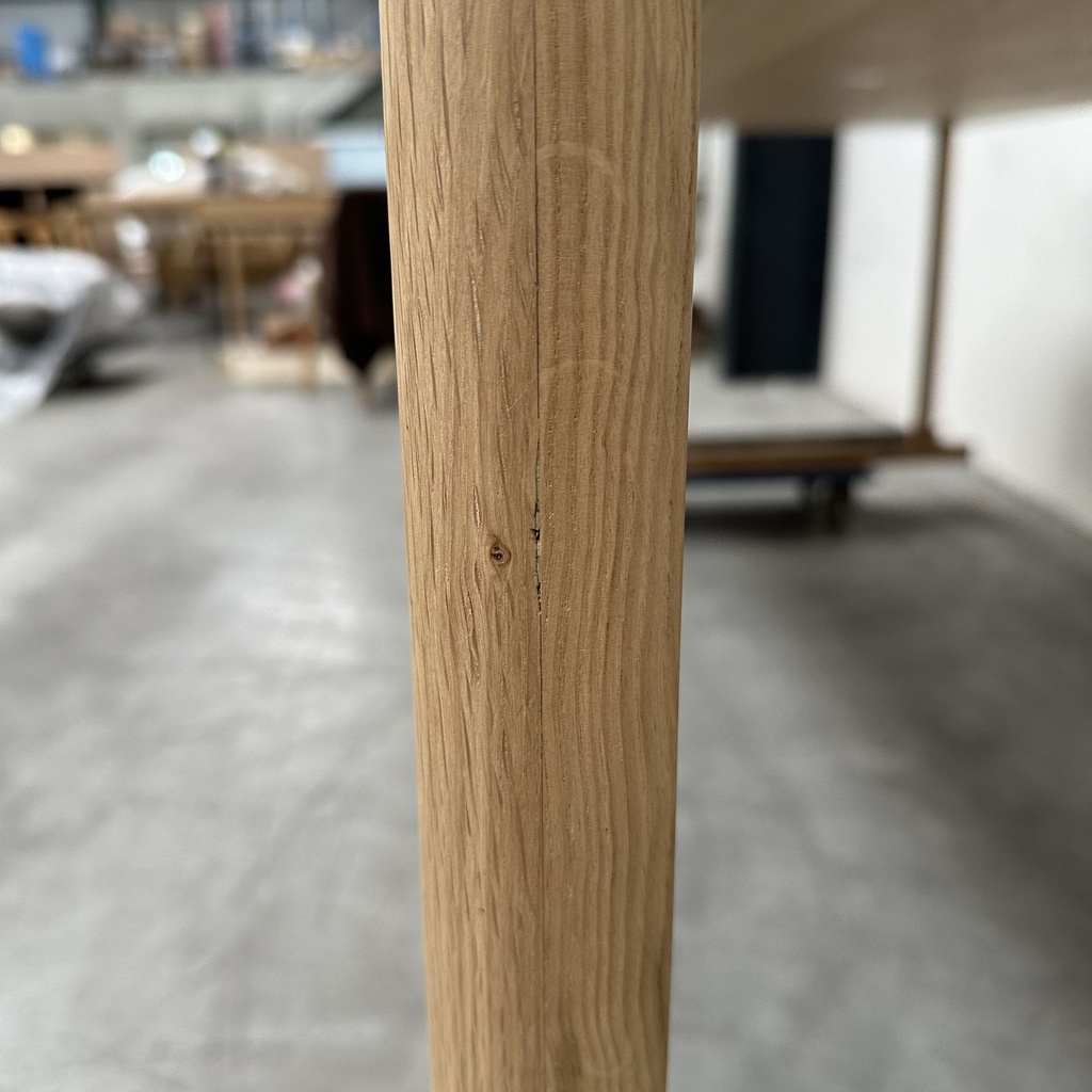 Air dining table