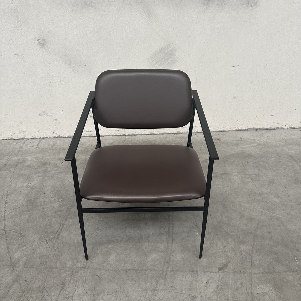 DC lounge chair