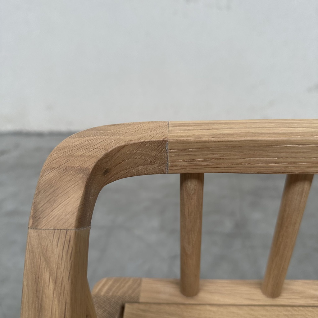 Spindle bench