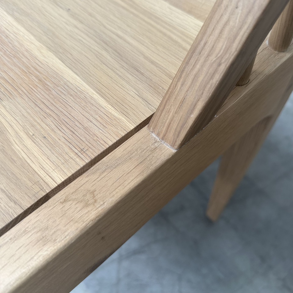 Spindle bench