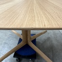 Corto dining table
