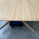 Corto dining table
