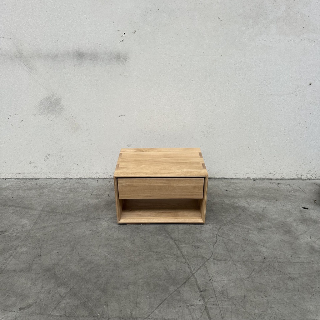 Nordic II bedside table