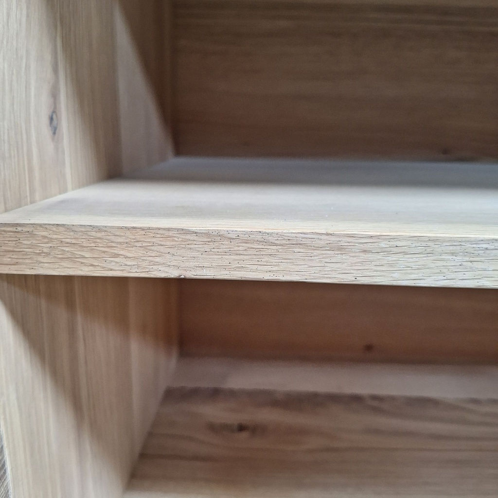 Blackbird sideboard