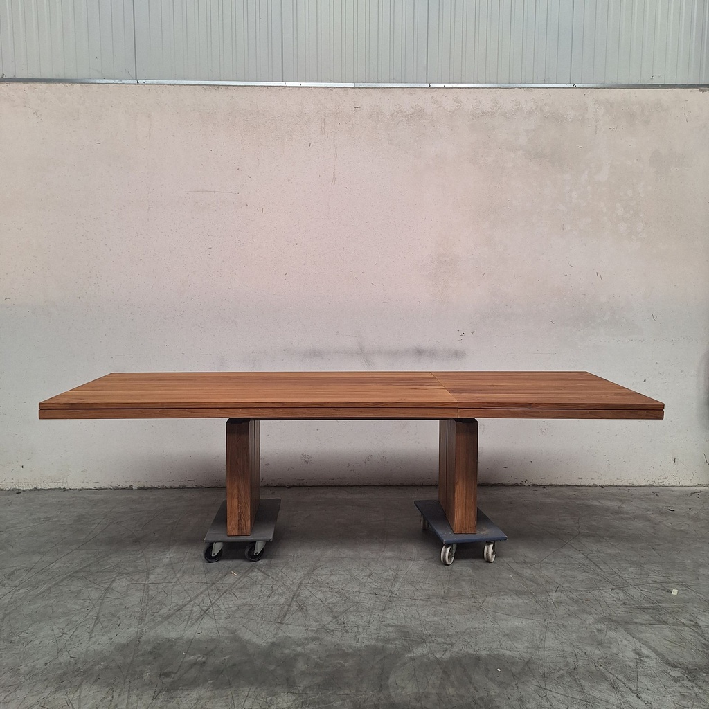 Double extendable dining table
