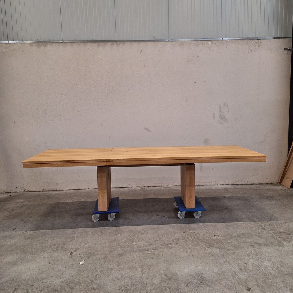 Double extendable dining table