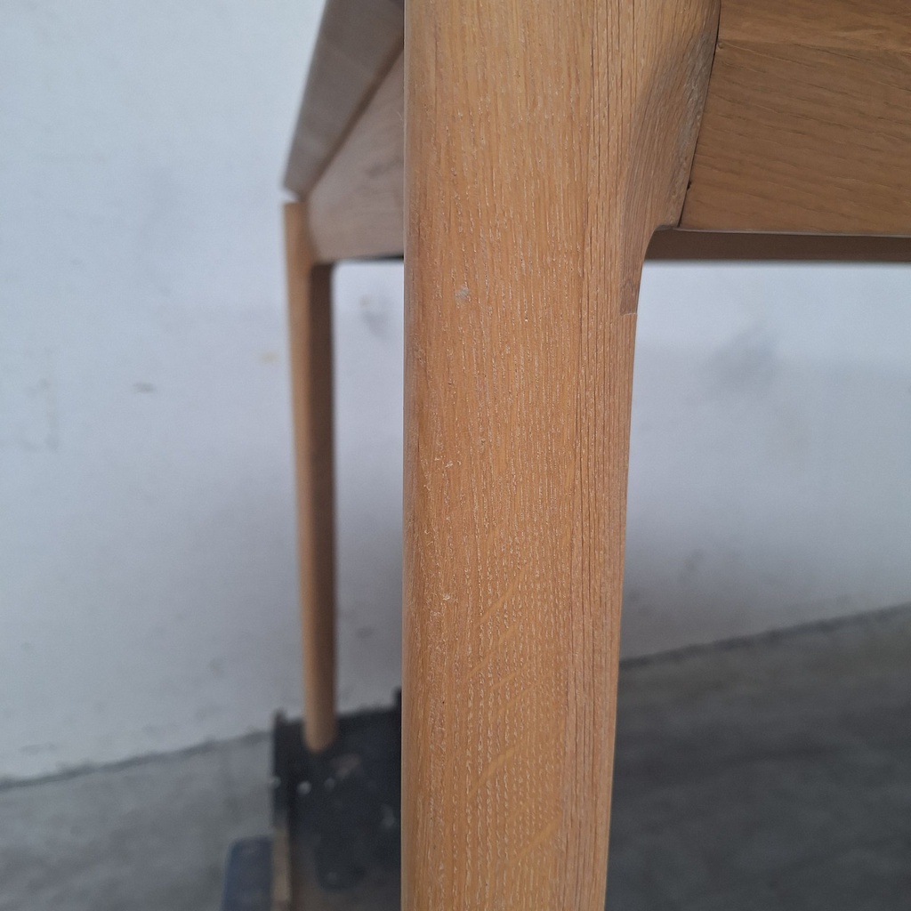Bok dining table