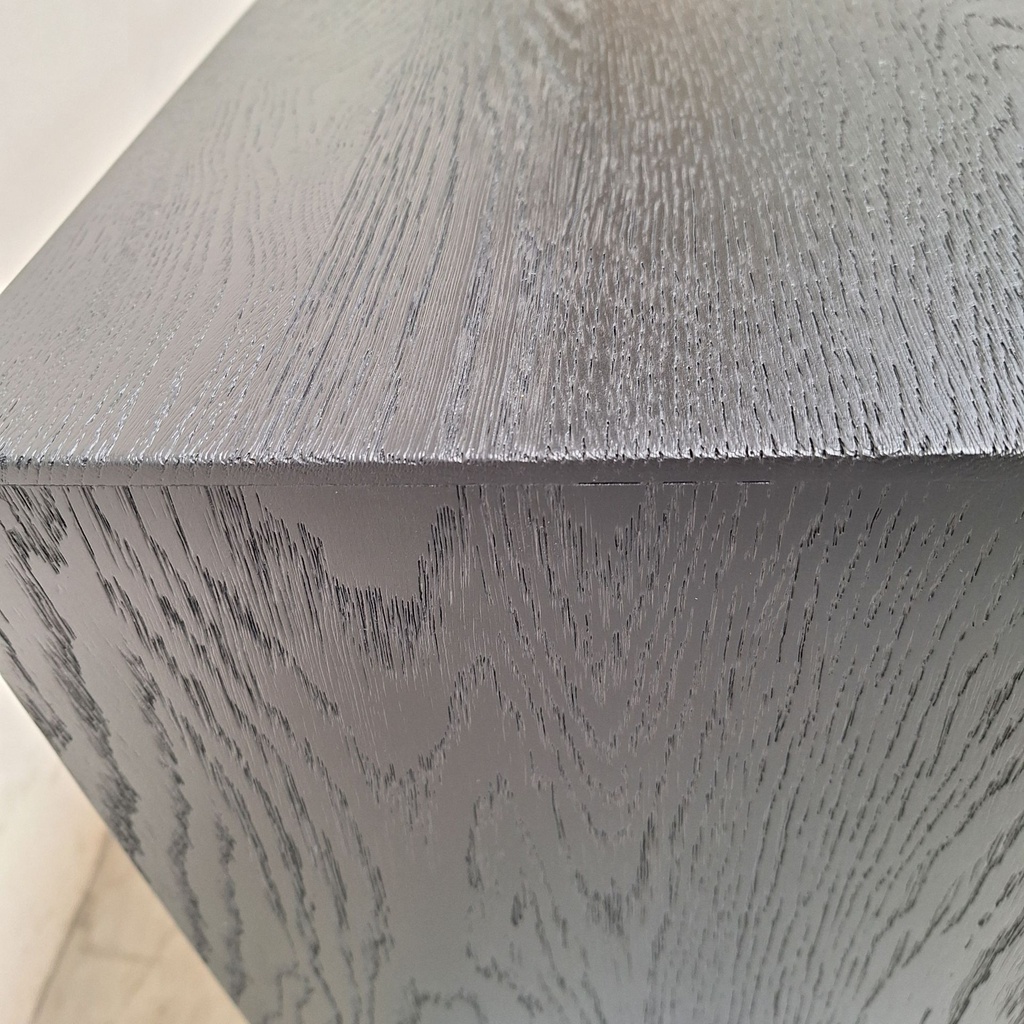 Blackbird sideboard