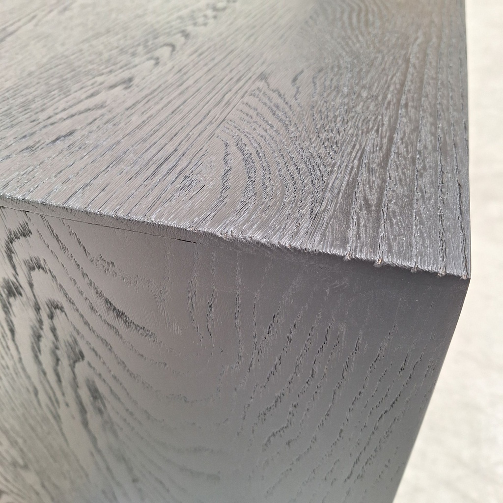 Blackbird sideboard