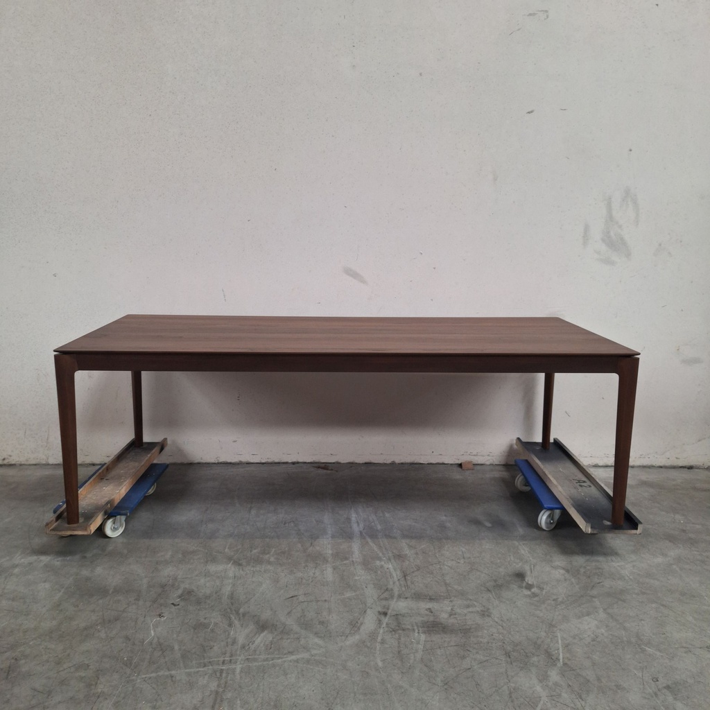 Bok dining table