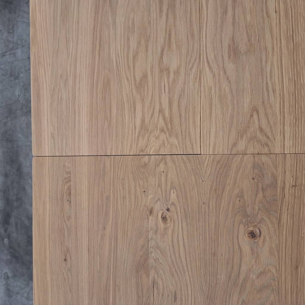 Bok extendable dining table