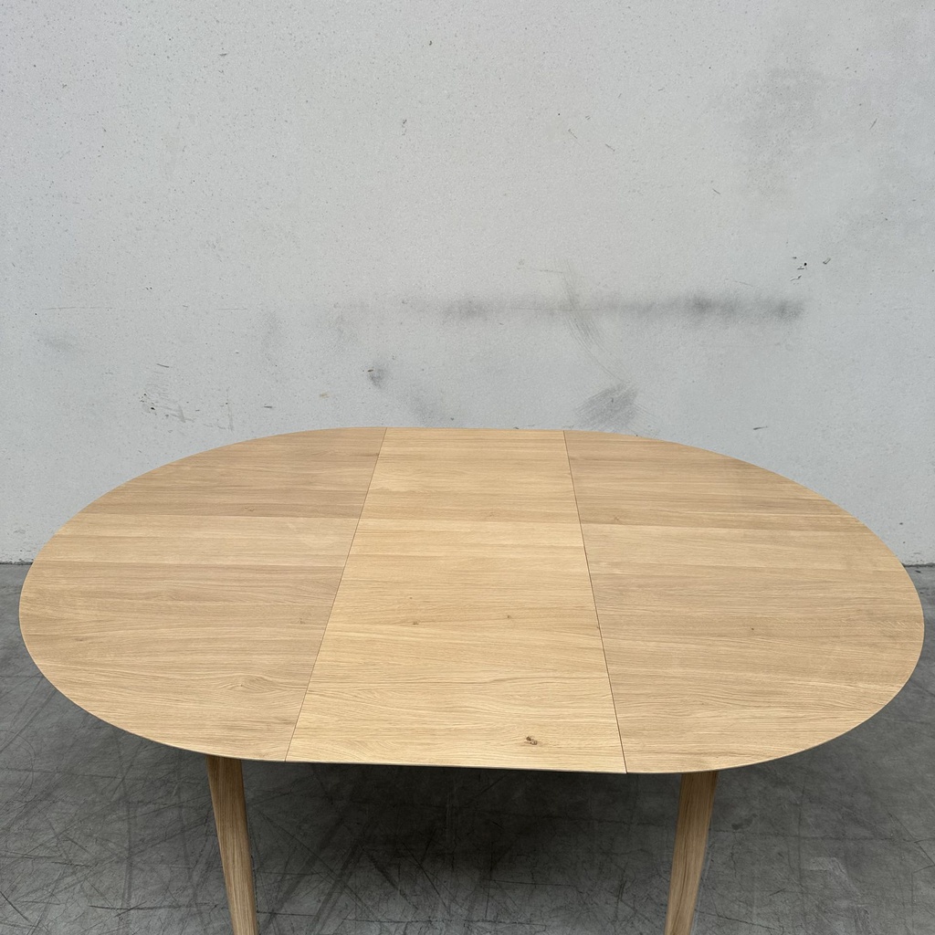 Bok extendable dining table