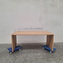 U desk