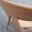 Eye dining chair