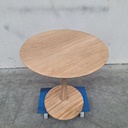 Torsion dining table