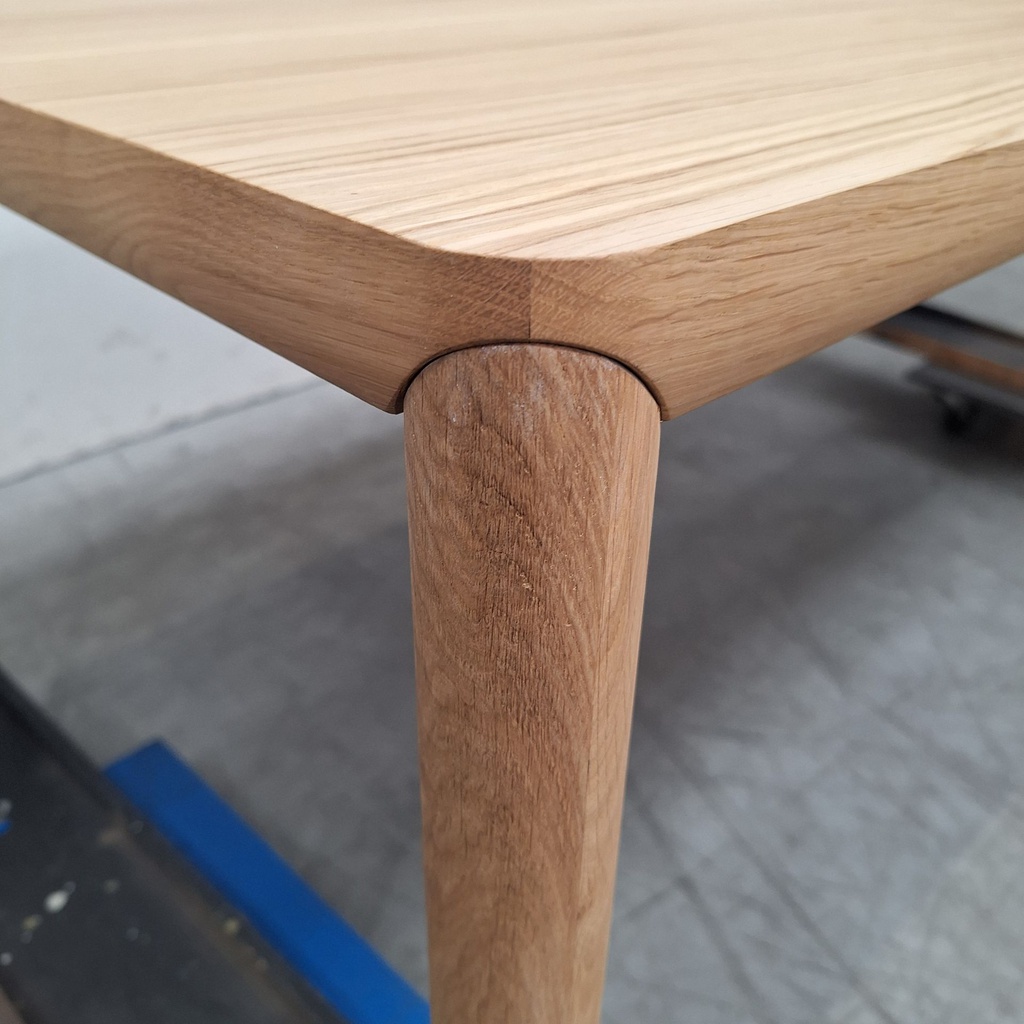 Air dining table