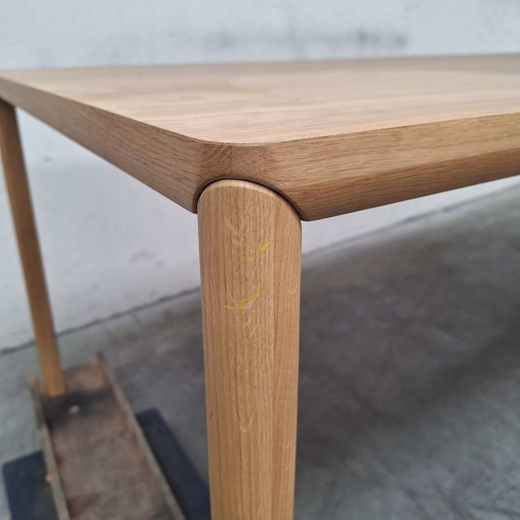 Air dining table