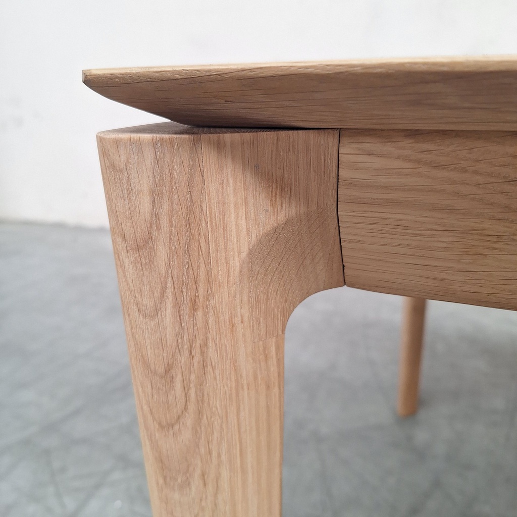Bok dining table