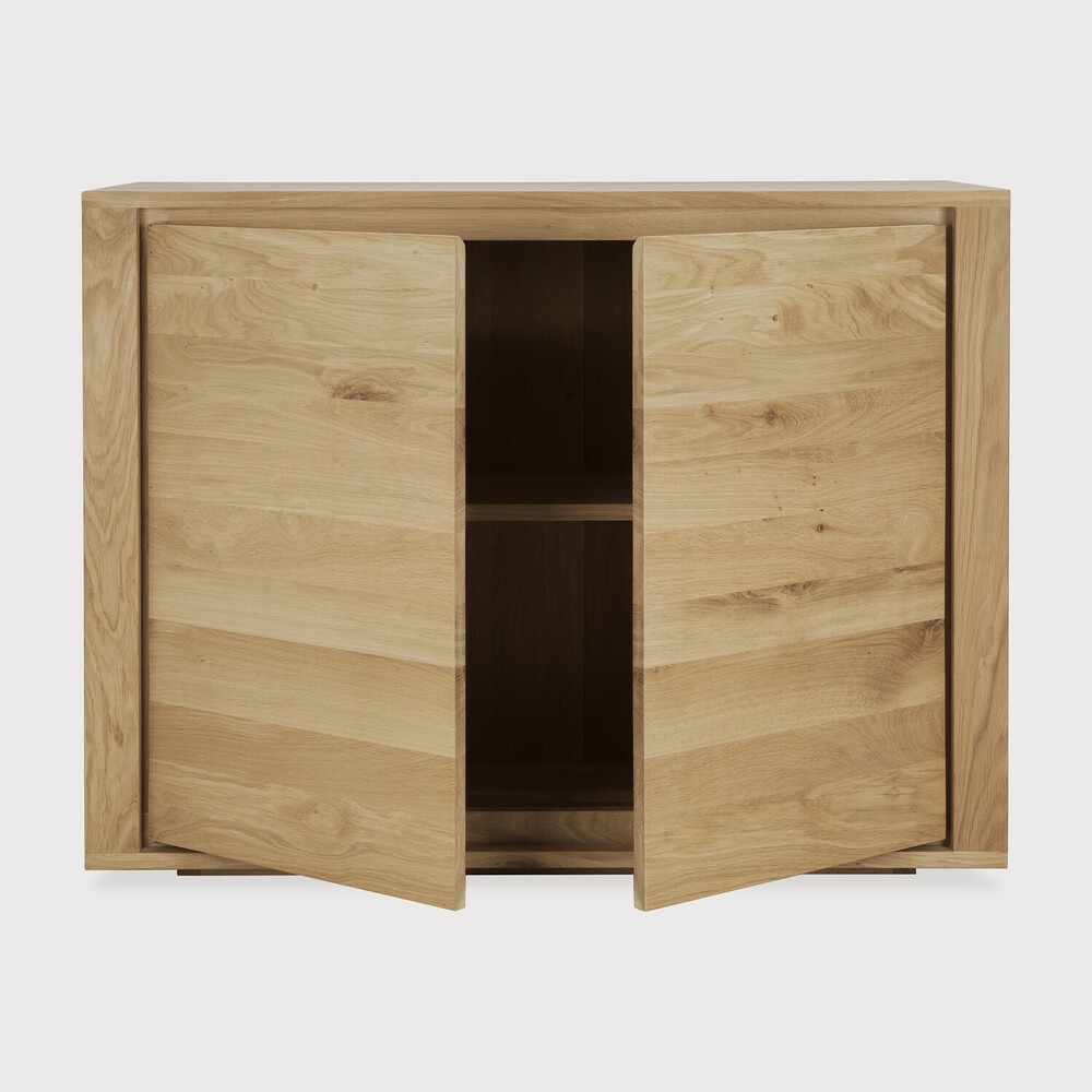 Shadow sideboard